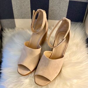Vince Camuto Nude wedge